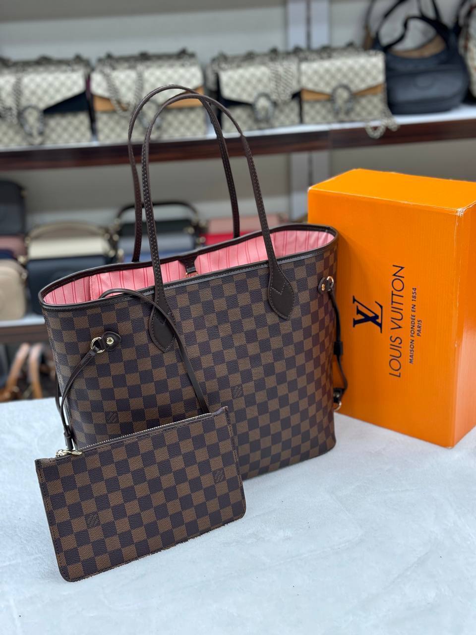 L - Neverfull Medium