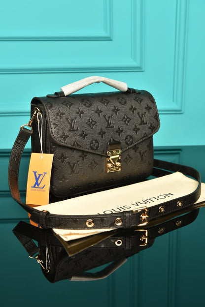 L - Metis Pochette