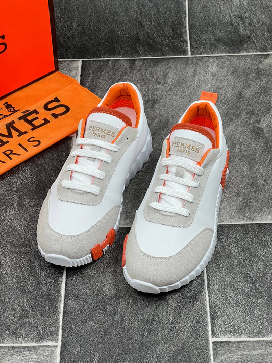 HM - Paris Bouncing Woman Sneakers