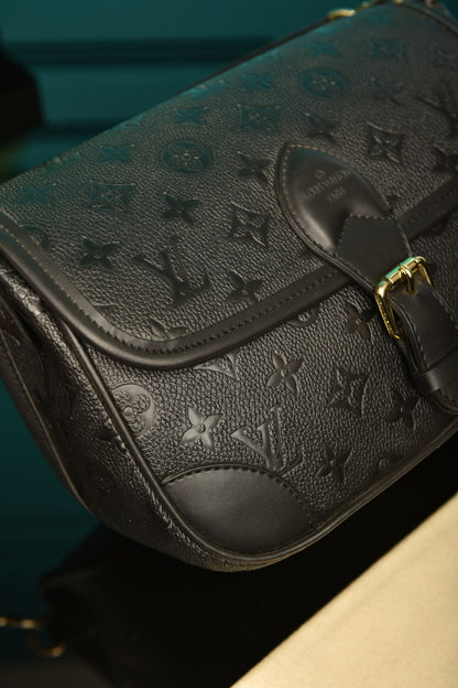 L - Diane Bag Black