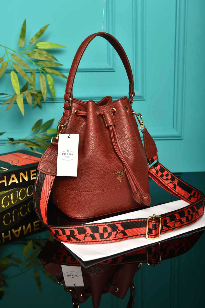 PR - Vitello Daino Bucket  Bag