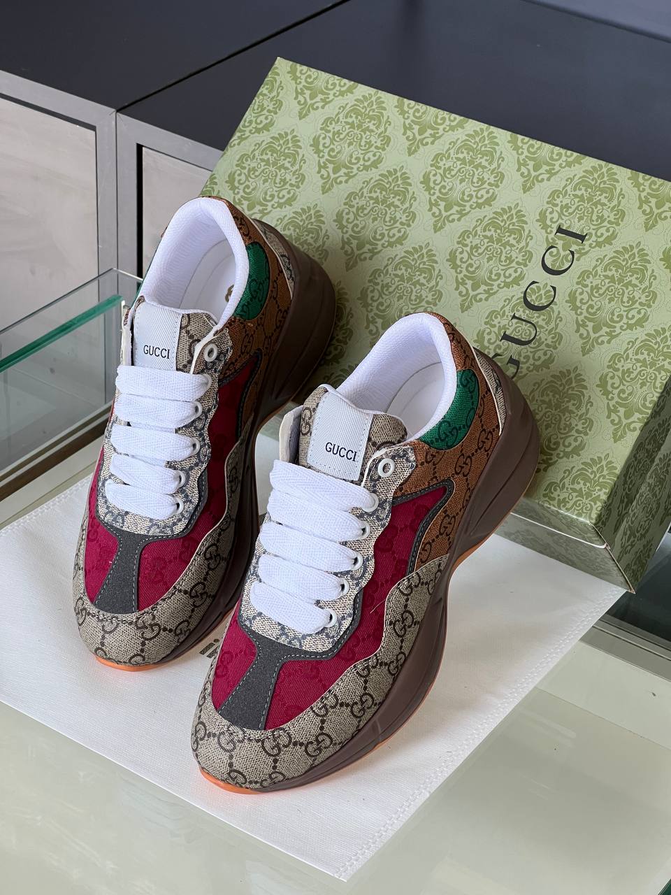 GCC - Shoes