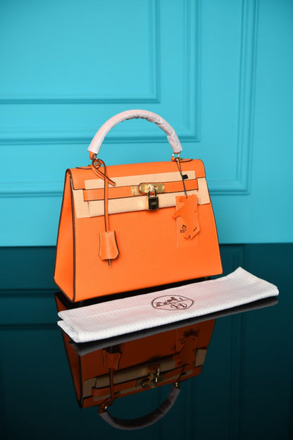 HM -  Kelly 28