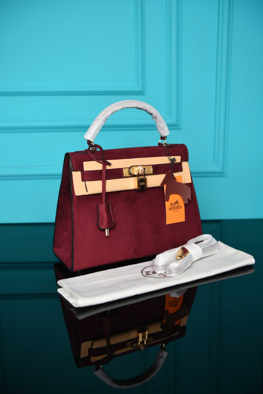 HM -  Kelly 28 Bag in Suede