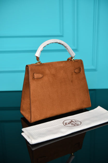 HM -  Kelly 28 Bag in Suede