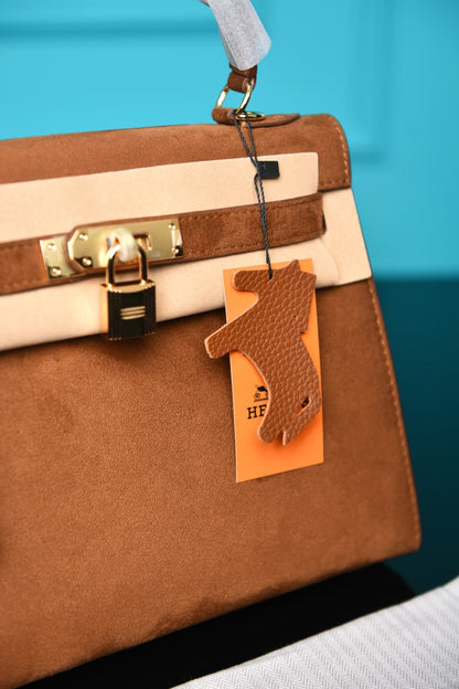 HM -  Kelly 28 Bag in Suede