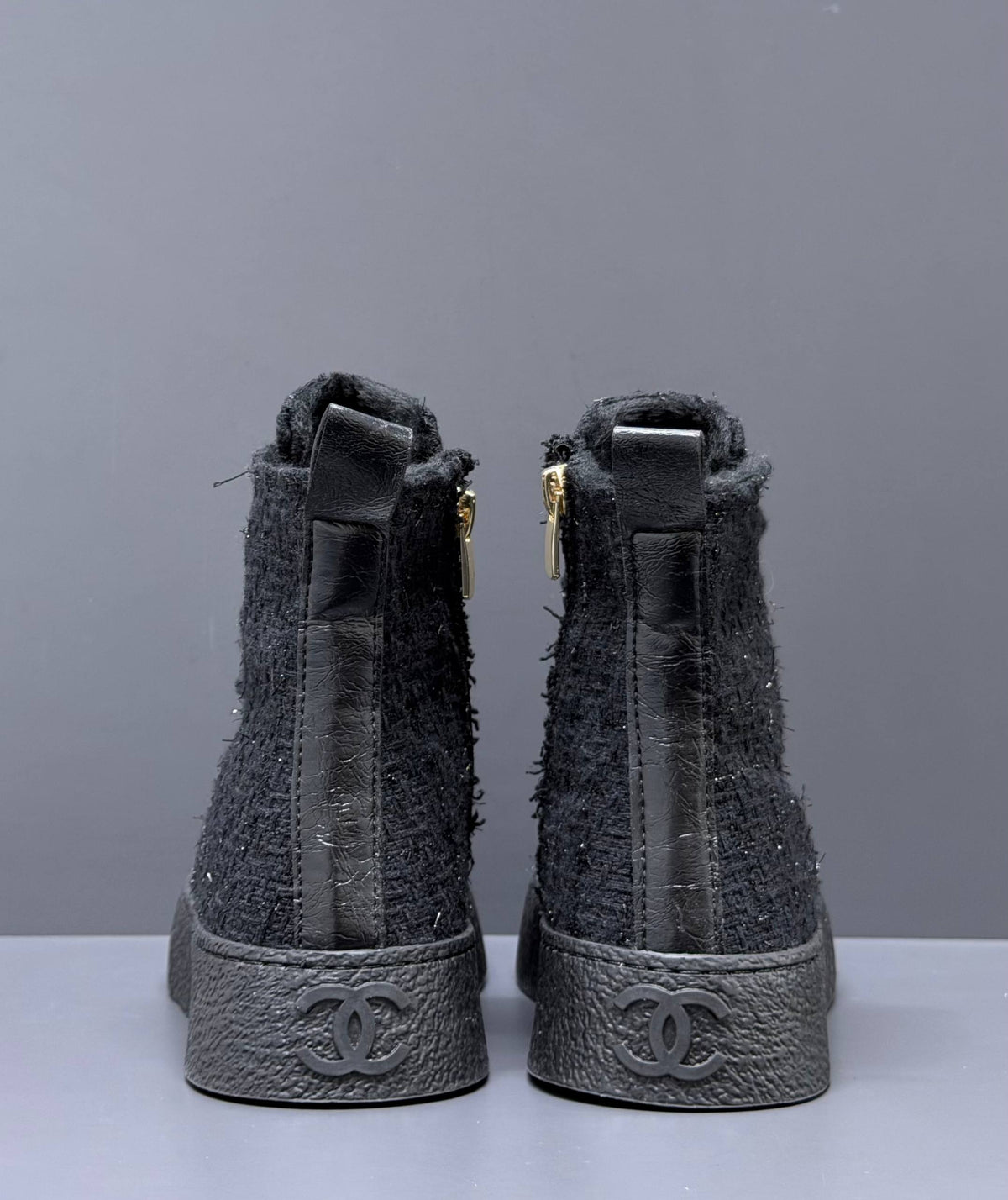 CH -24P High-top Sneakers