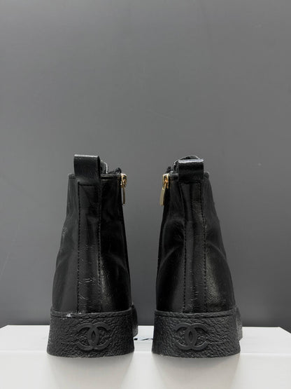 CH -24P High-top Sneakers