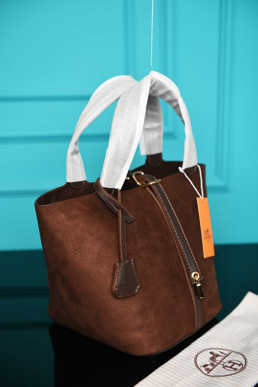 HM -Picotin Lock 22 Bag in Suede