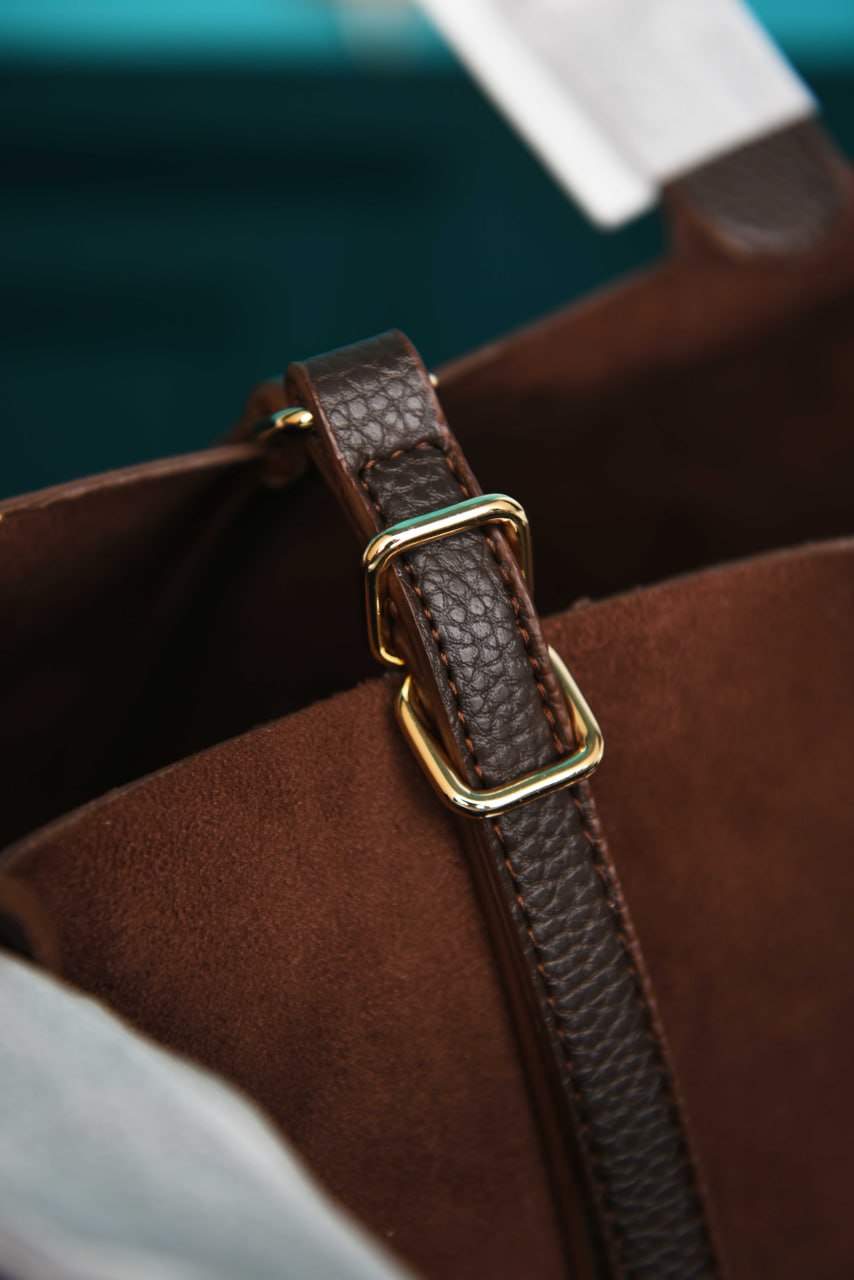 HM -Picotin Lock 22 Bag in Suede