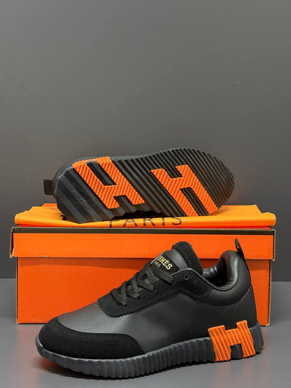 HM - Paris Bouncing Woman Sneakers