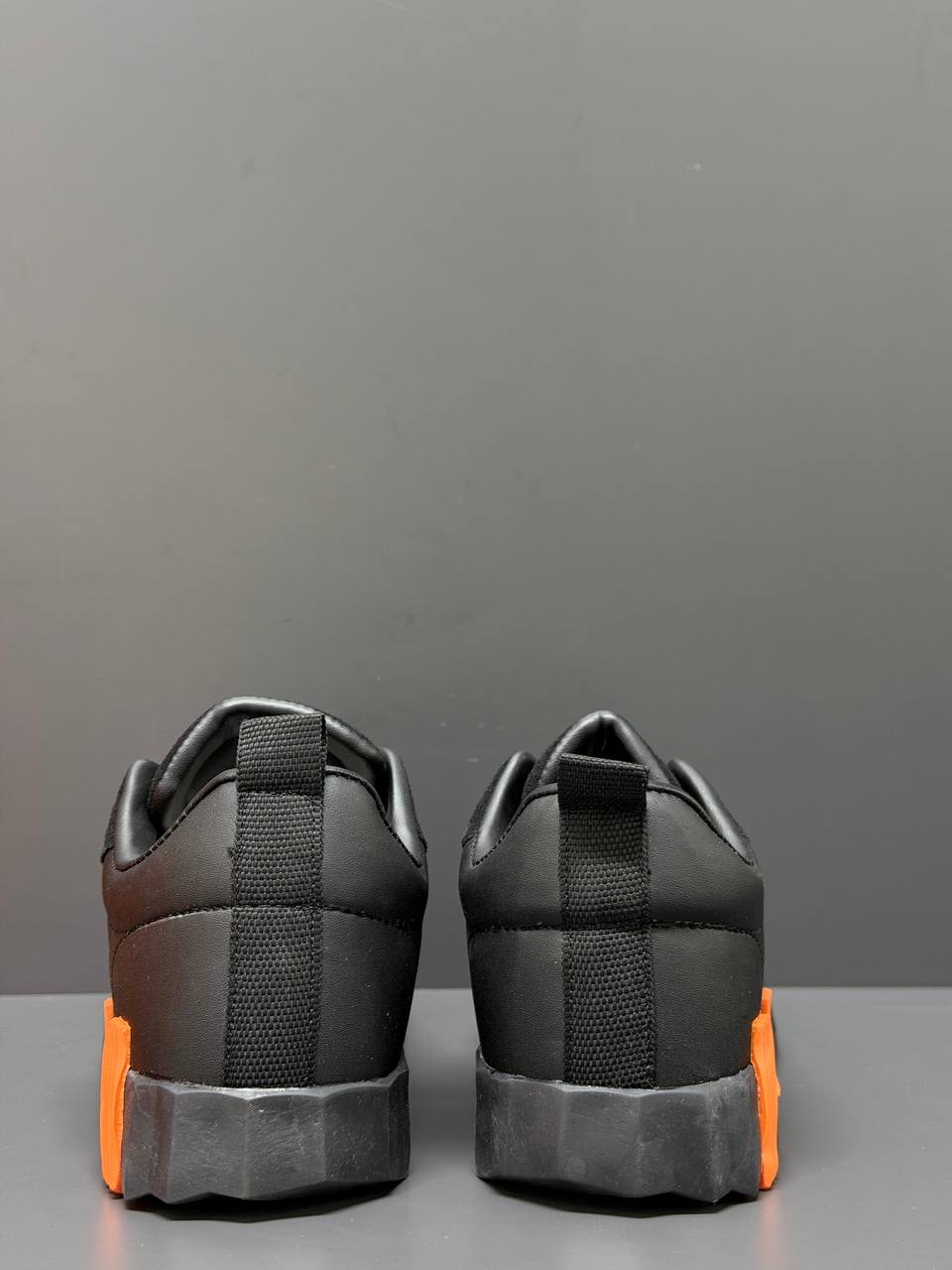 HM - Paris Bouncing Woman Sneakers