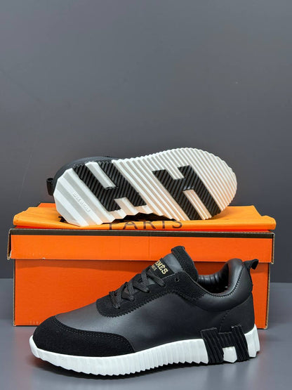 HM - Paris Bouncing Woman Sneakers