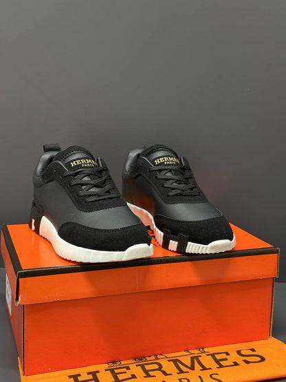 HM - Paris Bouncing Woman Sneakers