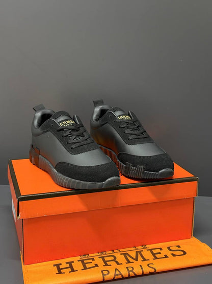HM - Paris Bouncing Woman Sneakers