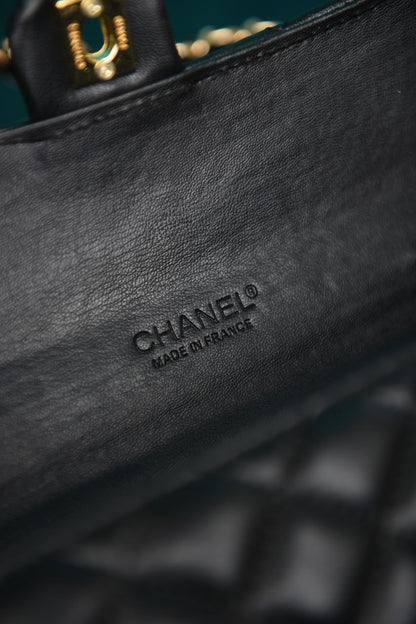Ch - Coco East West Top Handle