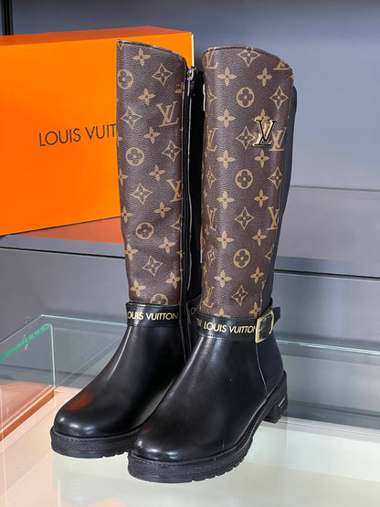 L - Boots